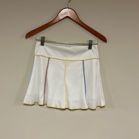 SHEIN Dresses & Skirts - SHEIN mini skirt size small
